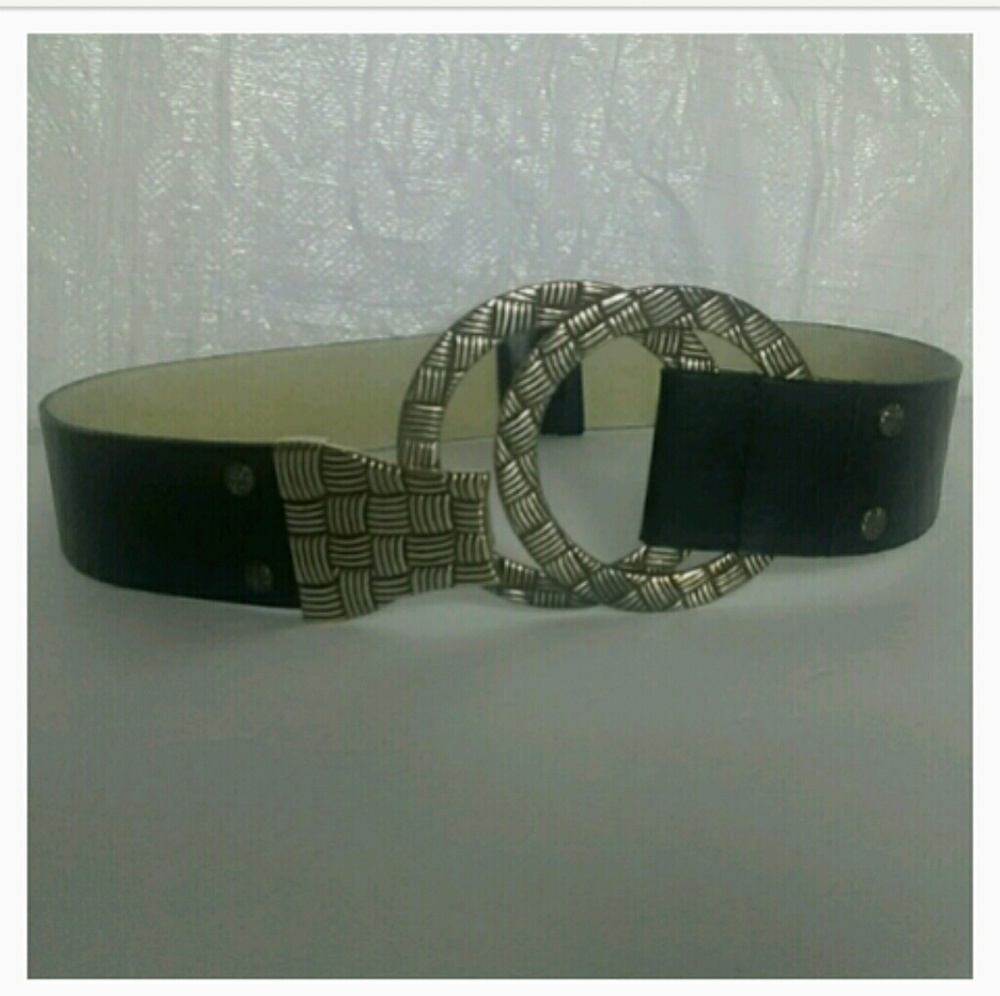 Chicos leather belt silver buckle